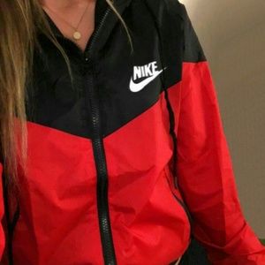 Nike jacket windbreaker